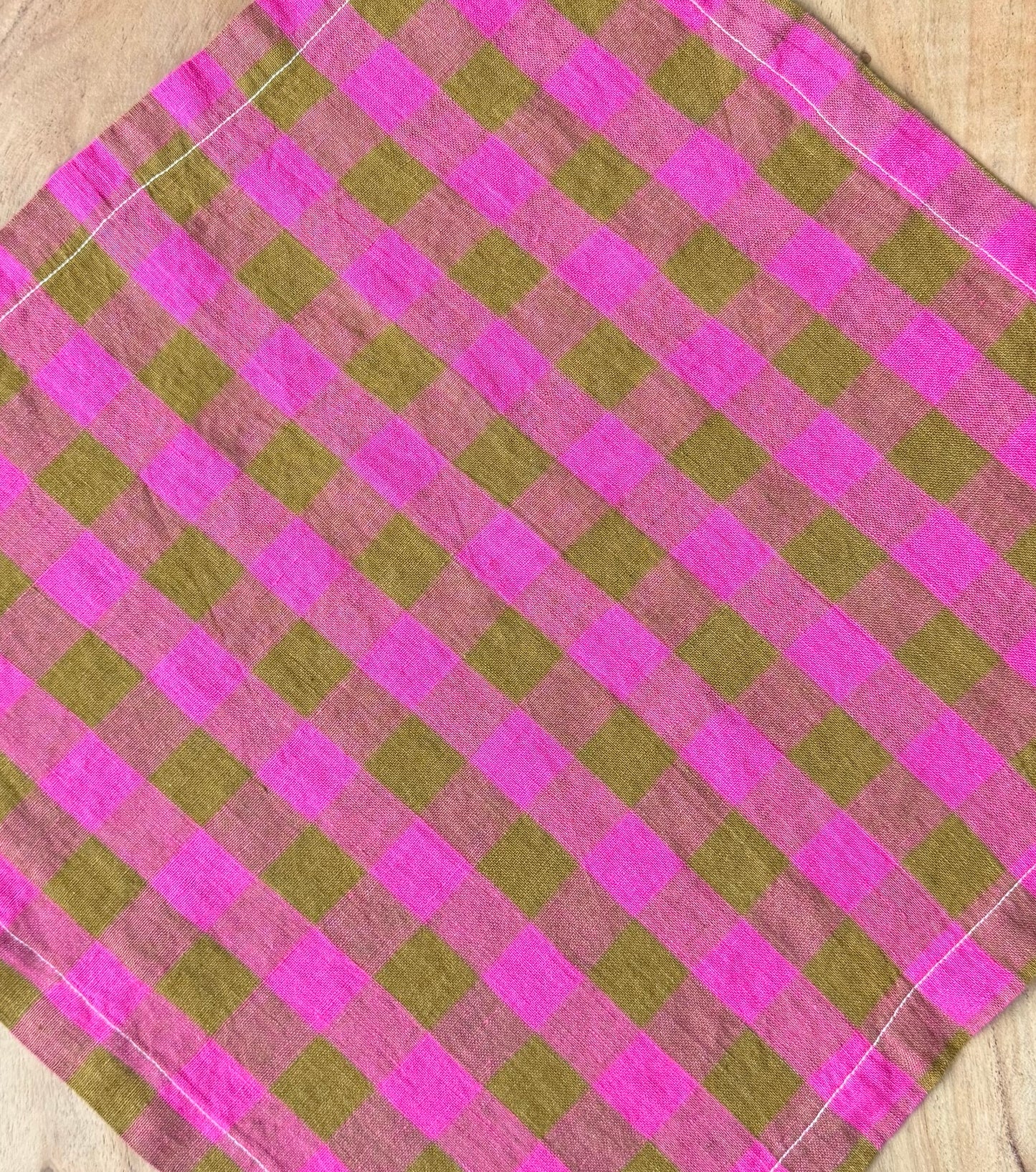 Smooth Linen Napkin- JUMBO GINGHAM IN FUCHSIA AND OCHRE